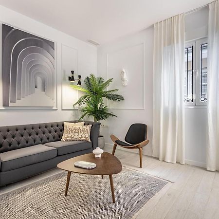 Central Stylish And Elegant 1 & 2 Bedroom Apartments III Granada Luaran gambar