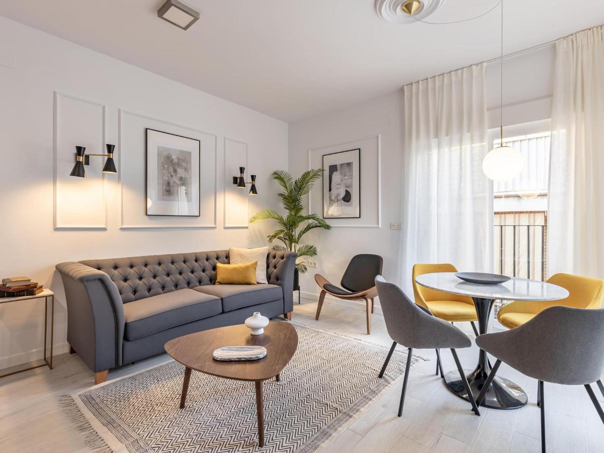 Central Stylish And Elegant 1 & 2 Bedroom Apartments III Granada Luaran gambar